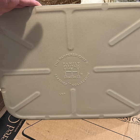 Pampered Chef Baking Stone - Picture 3 of 5